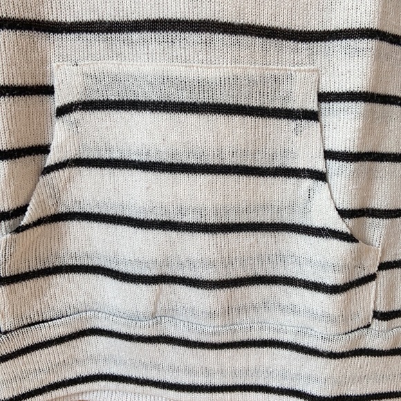 light weight draw string hoodie - Picture 4 of 6